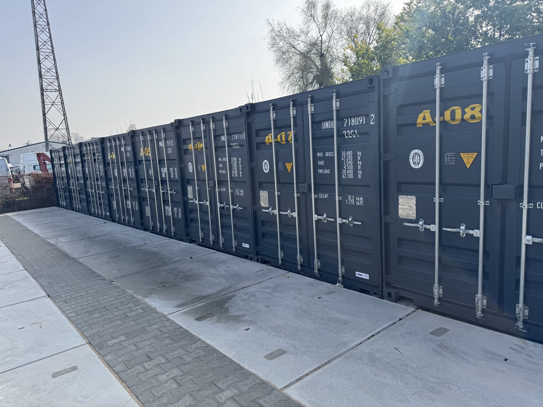 OverBox Lagerboxen A-01 bis A-16 auf der gesicherten Anlage in Gronau